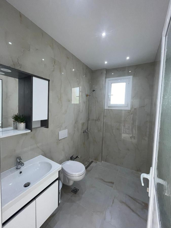 Villa Eden Breeze Sarandë Buitenkant foto