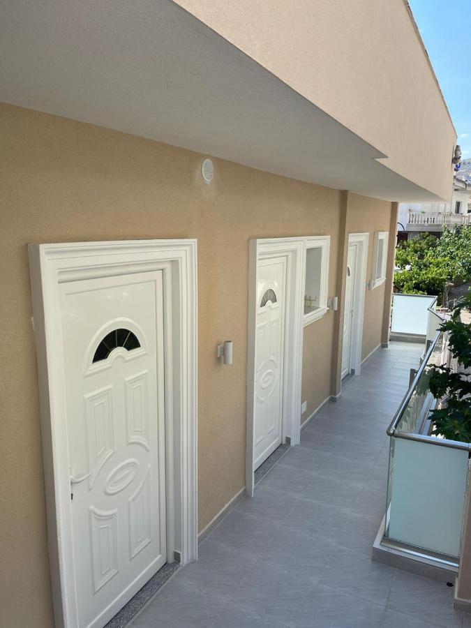 Villa Eden Breeze Sarandë Buitenkant foto