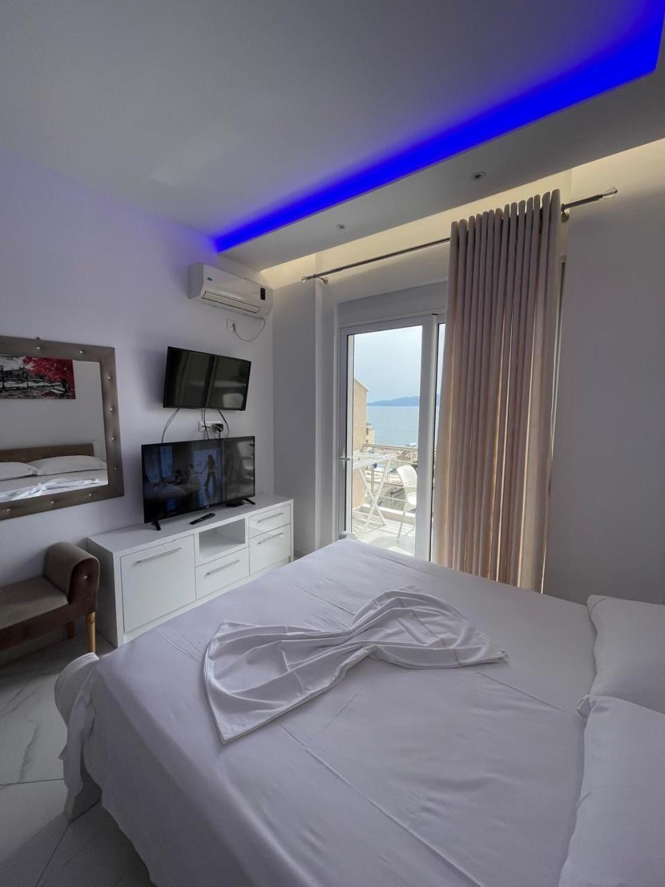 Villa Eden Breeze Sarandë Buitenkant foto