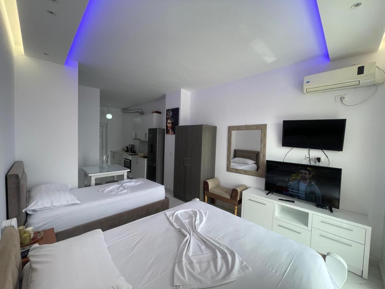 Villa Eden Breeze Sarandë Buitenkant foto