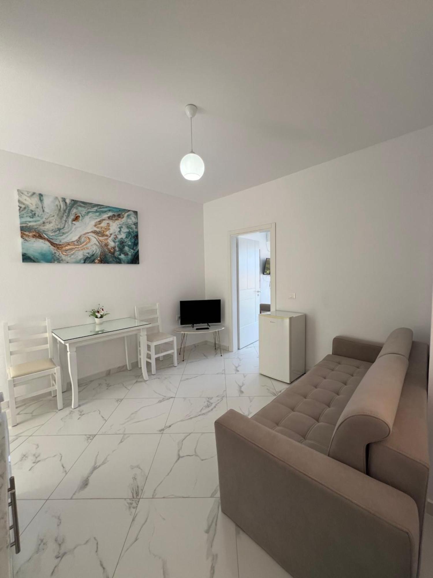 Villa Eden Breeze Sarandë Buitenkant foto